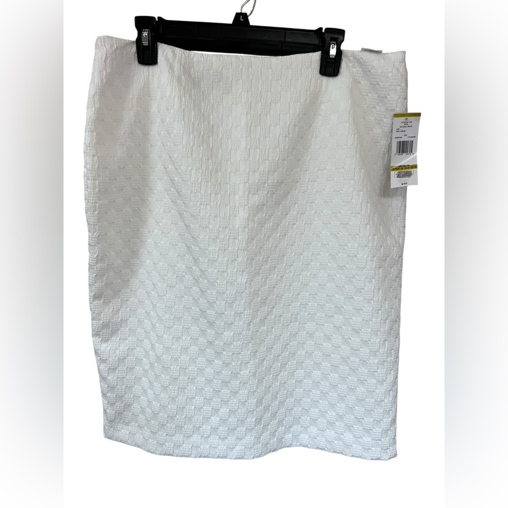 NWT Evan Picone White Textured Pencil Skirt
